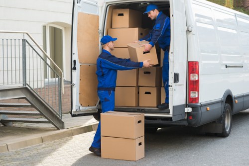 Local moving team working around Streatham property access challenges